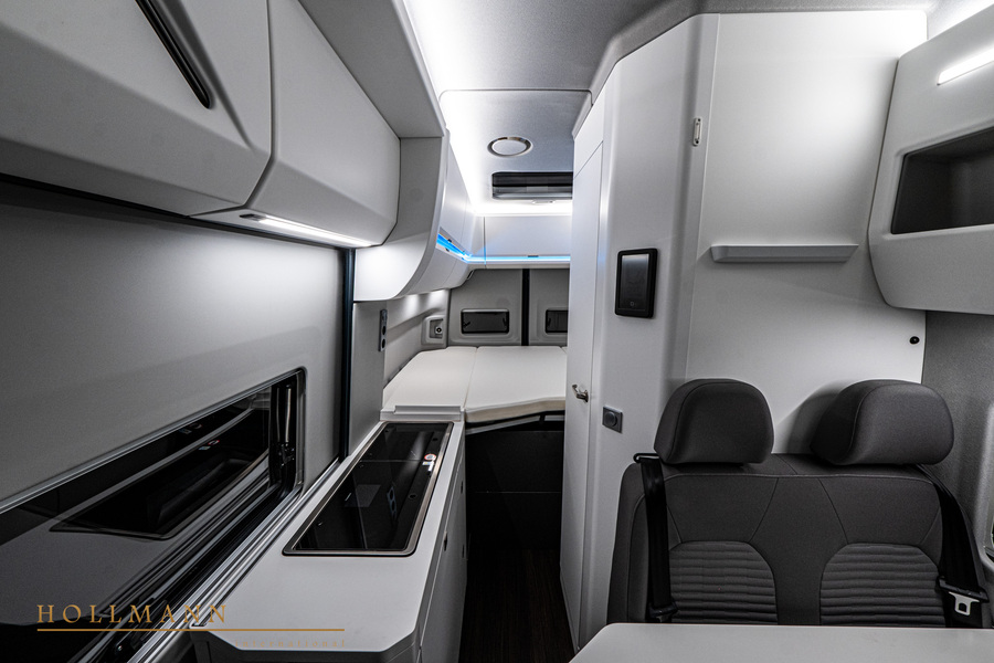 Vehicle view 23