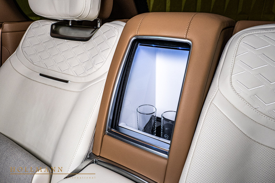 Vehicle view 15