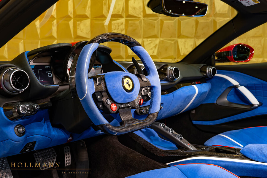 Vehicle view 25