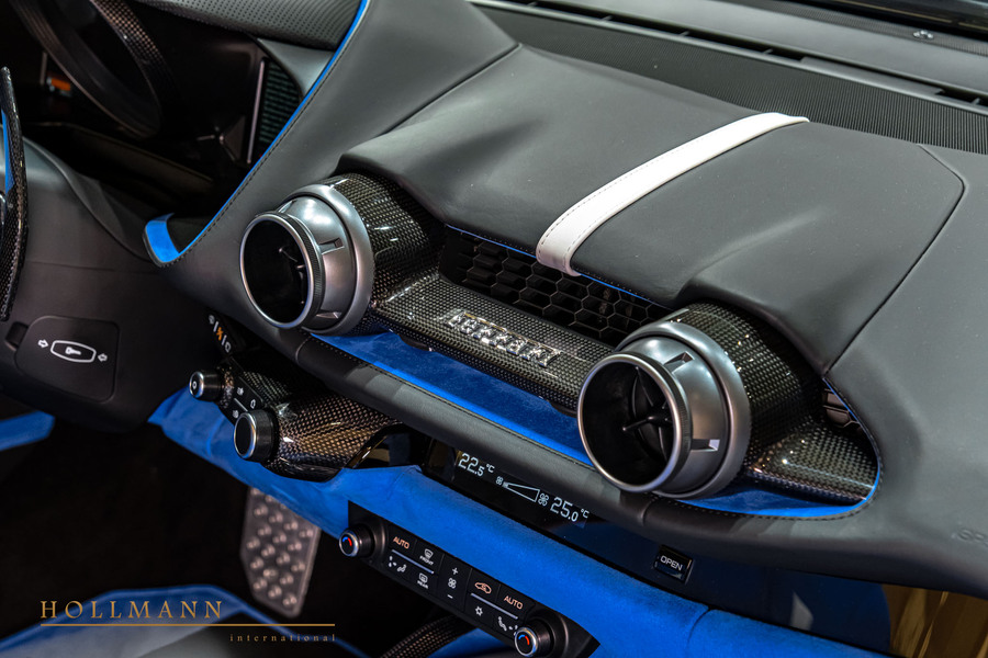 Vehicle view 29