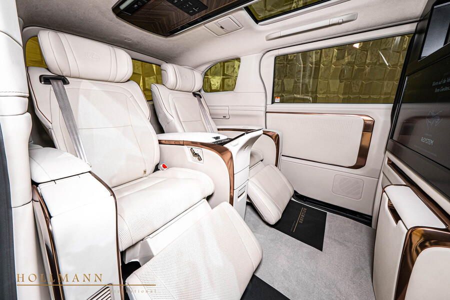 Vehicle view 14
