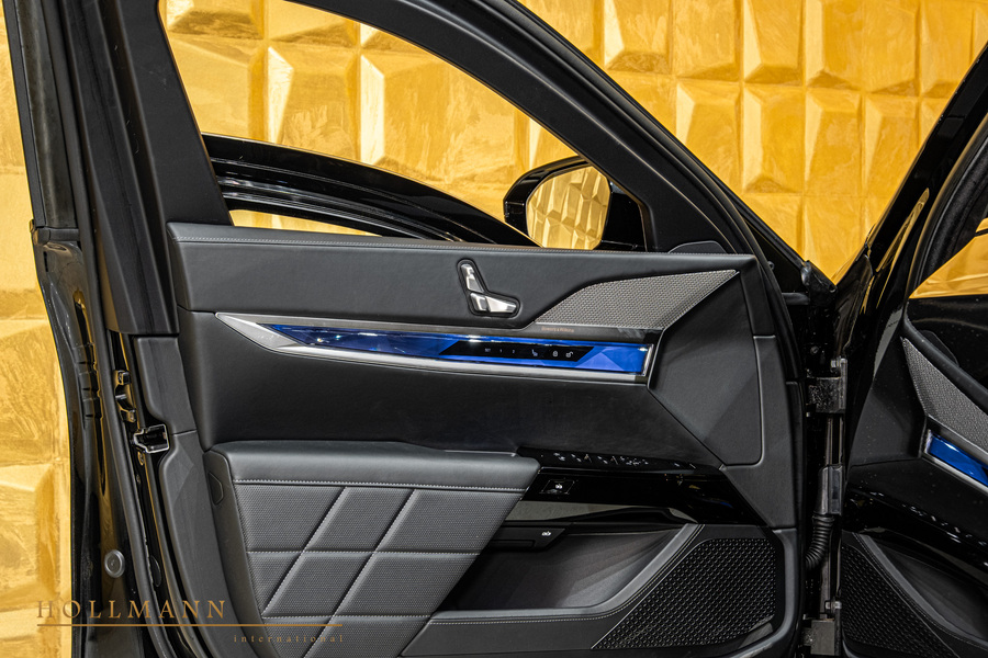 Vehicle view 22