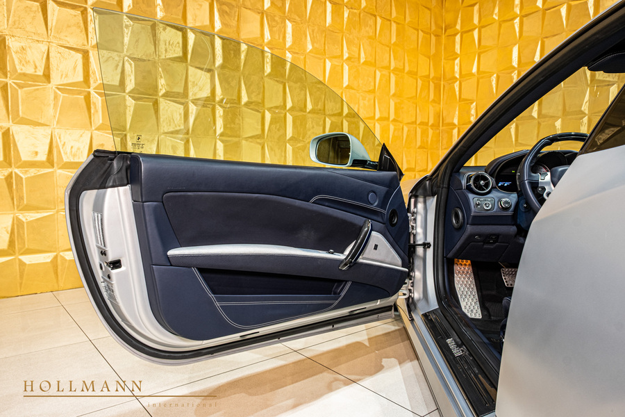 Vehicle view 14