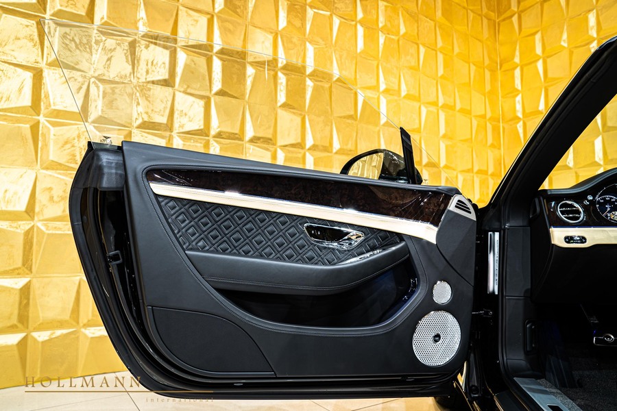 Vehicle view 12