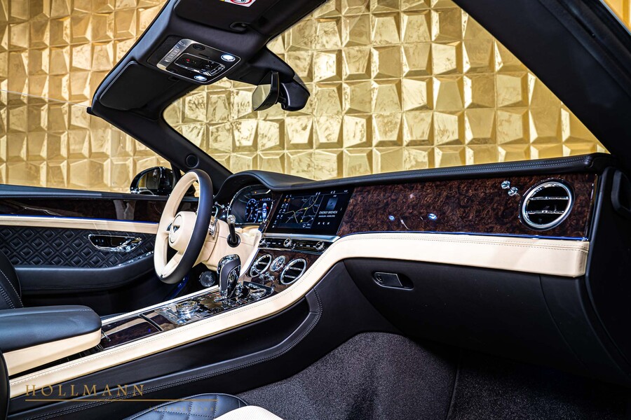 Vehicle view 14