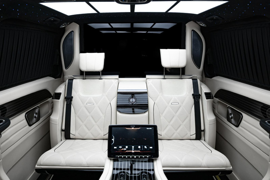 Vehicle view 17