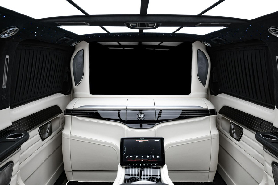Vehicle view 18