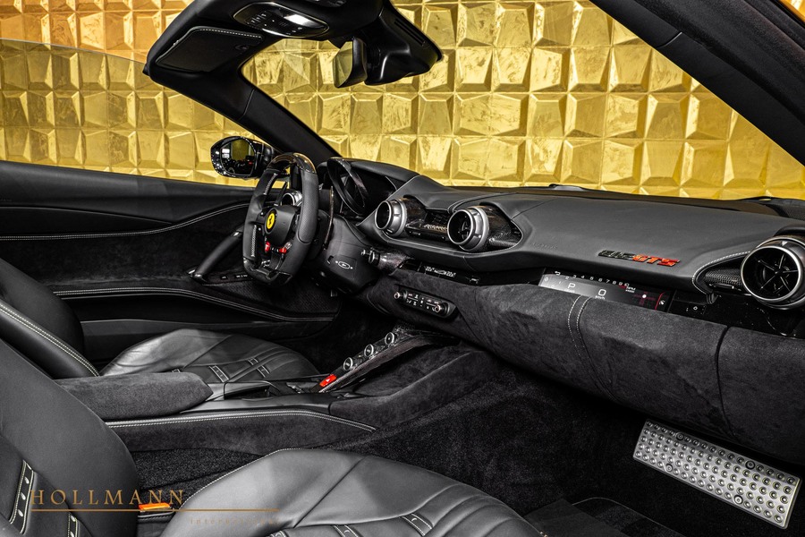 Vehicle view 14