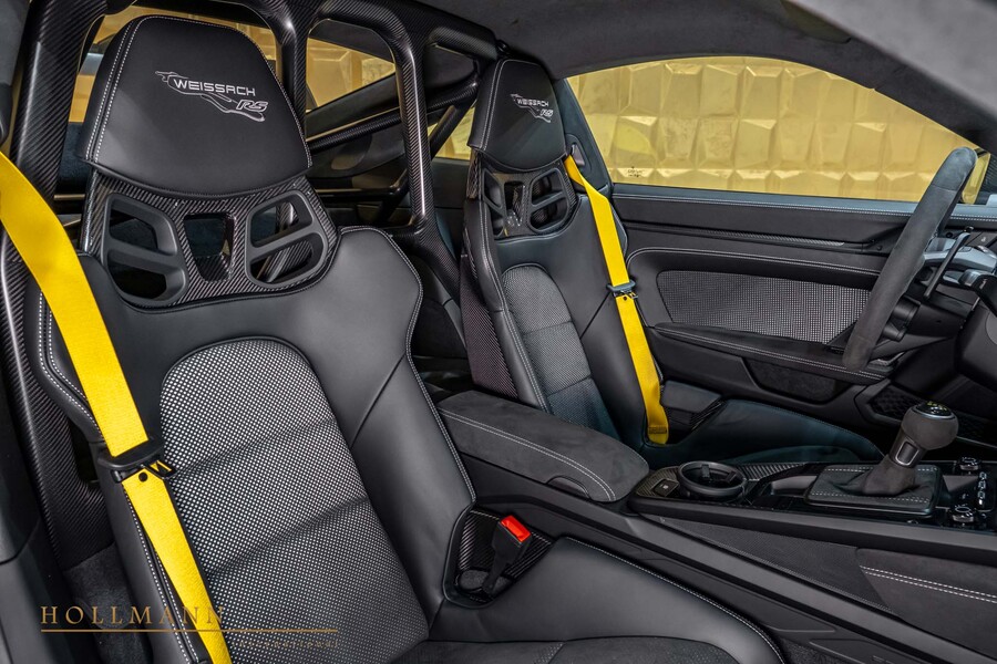 Vehicle view 16