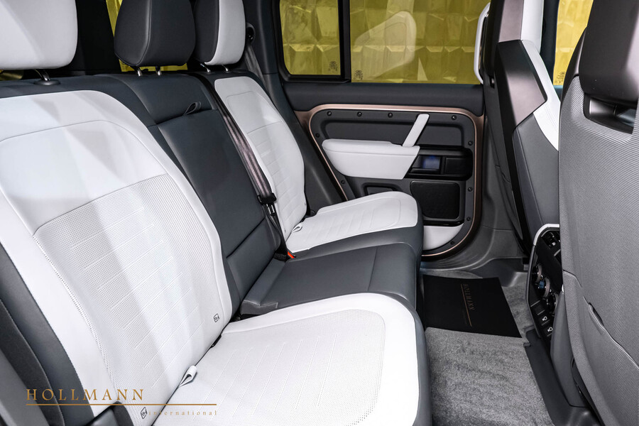 Vehicle view 23
