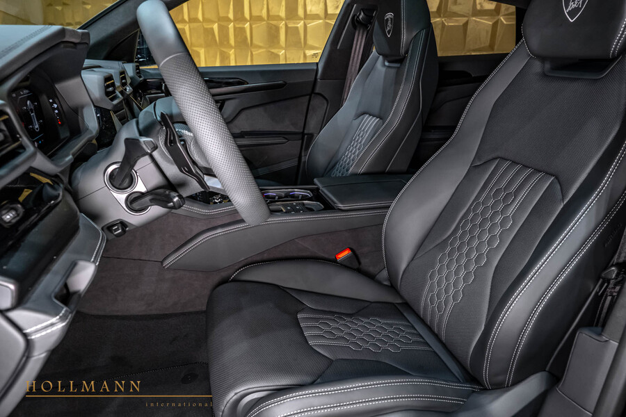 Vehicle view 18