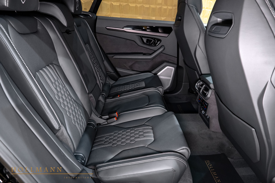 Vehicle view 25