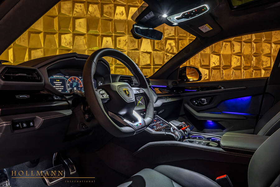 Vehicle view 9