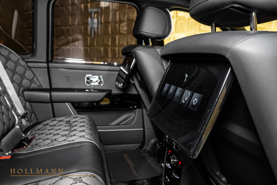 Vehicle view 23
