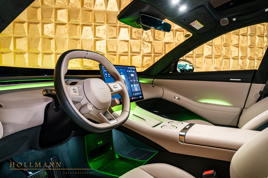 Vehicle view 19