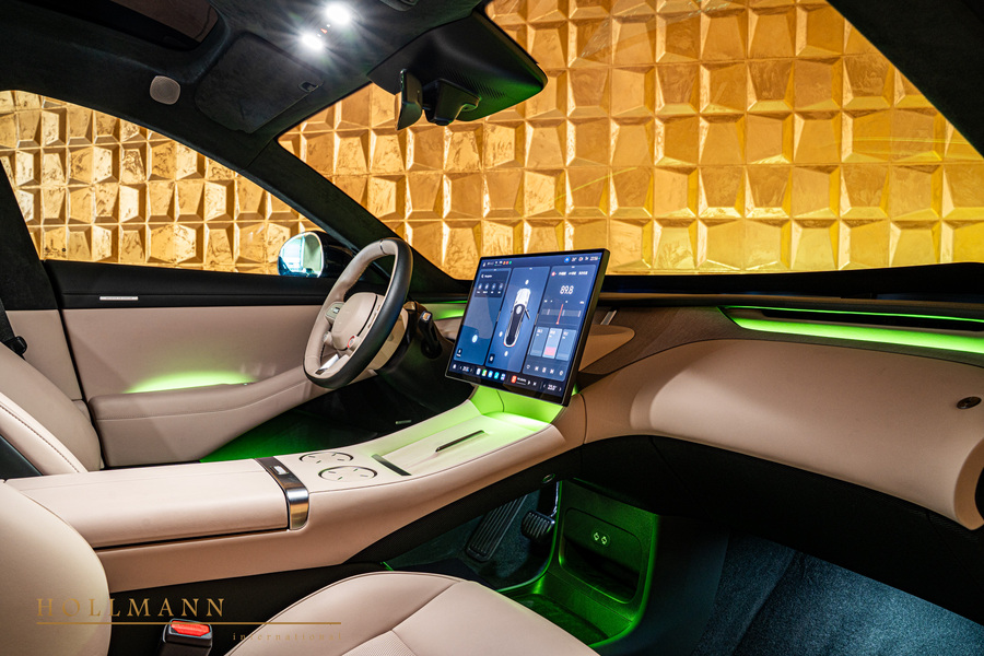 Vehicle view 24