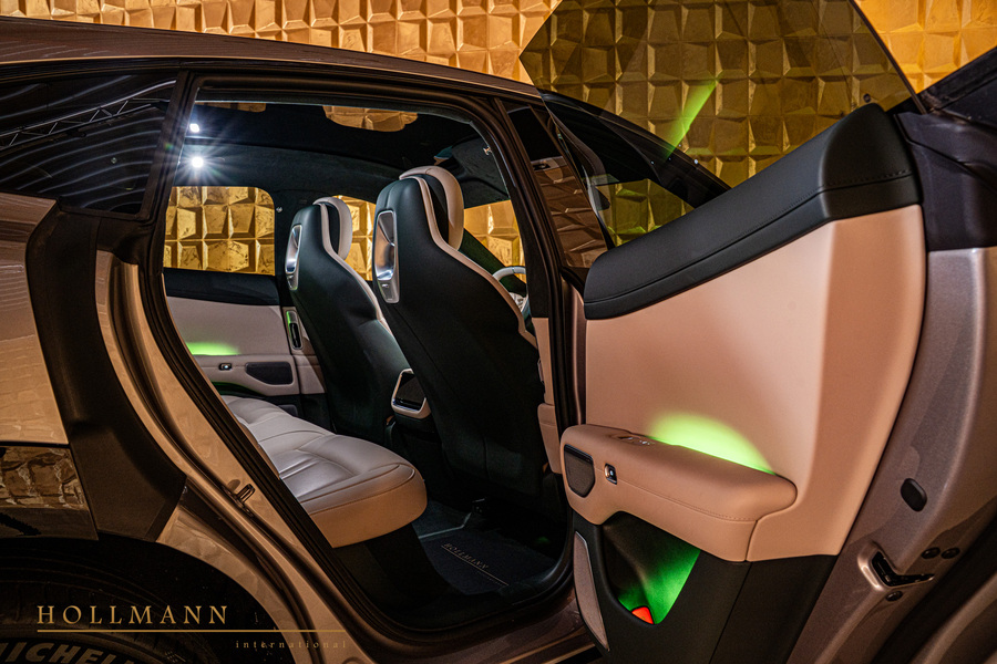 Vehicle view 27