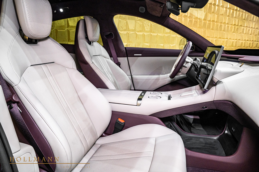 Vehicle view 18