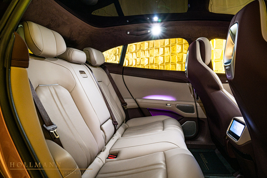 Vehicle view 23