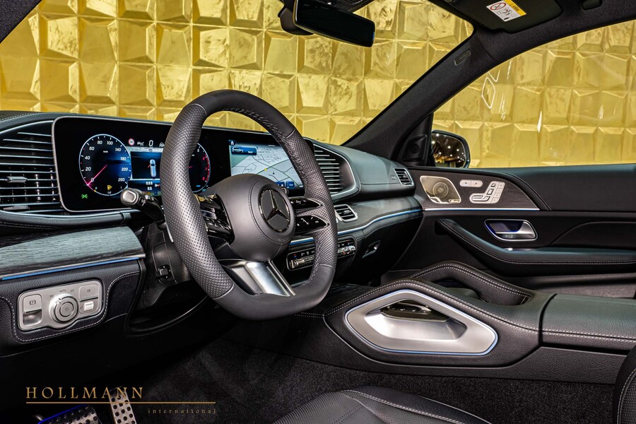 Vehicle view 8