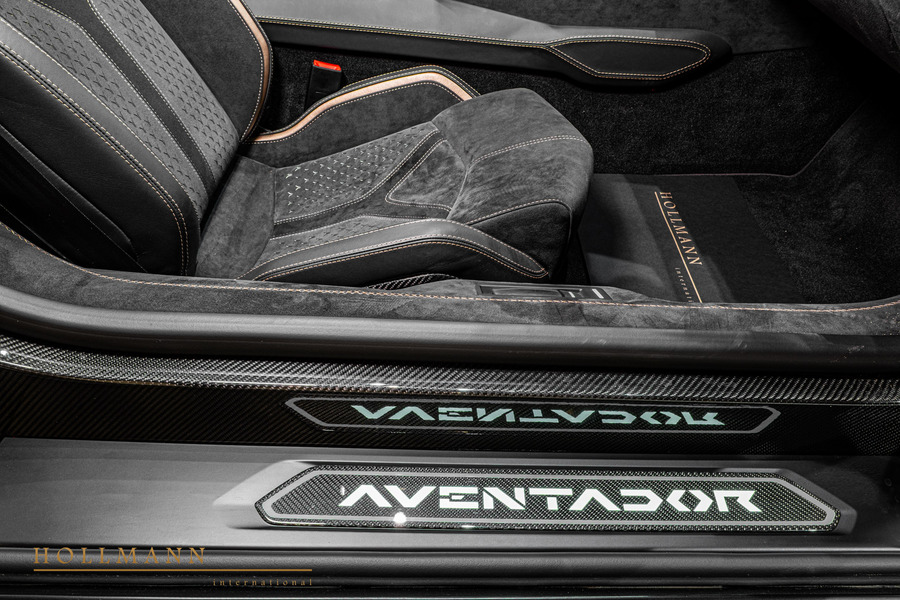 Vehicle view 25