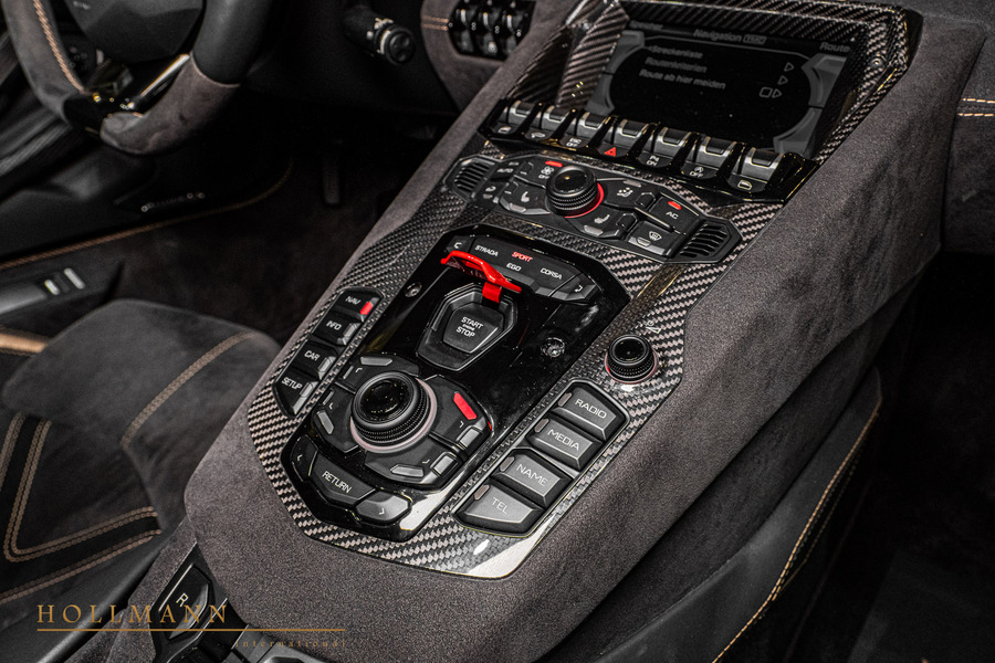 Vehicle view 27