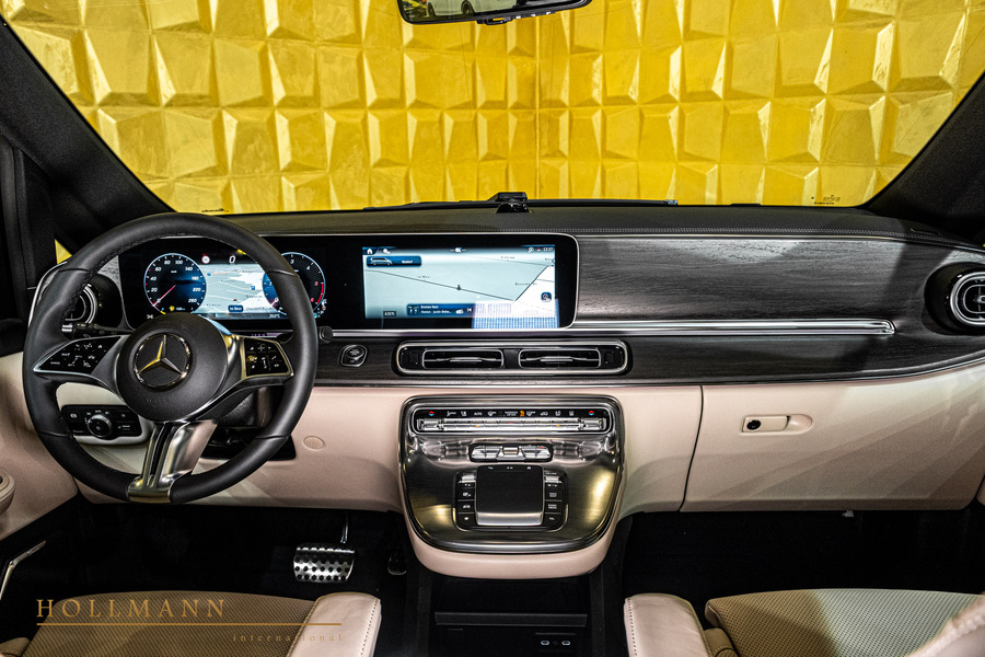 Vehicle view 25