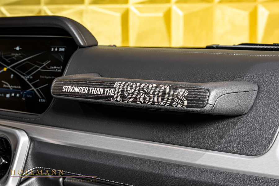 Vehicle view 25