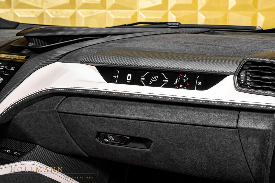 Vehicle view 18