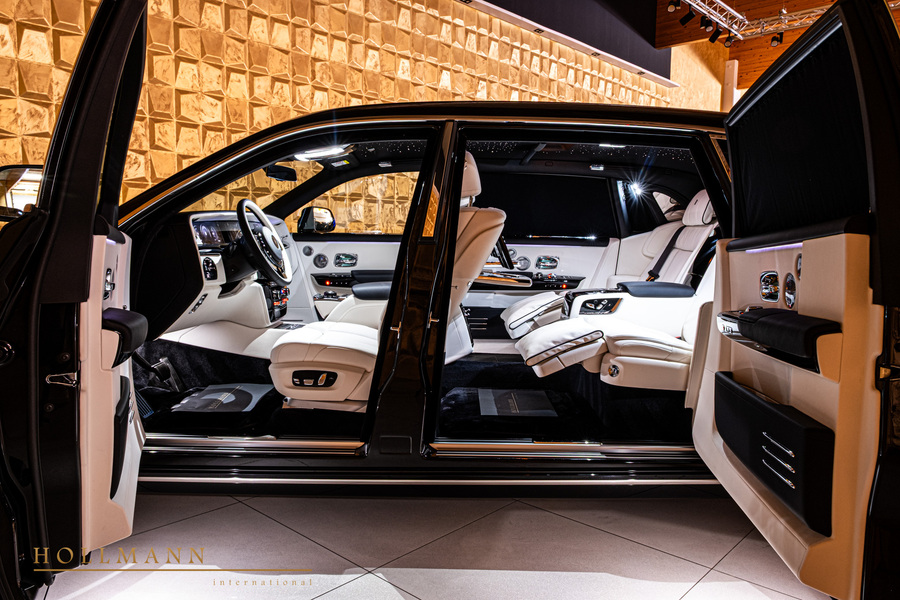 Vehicle view 14