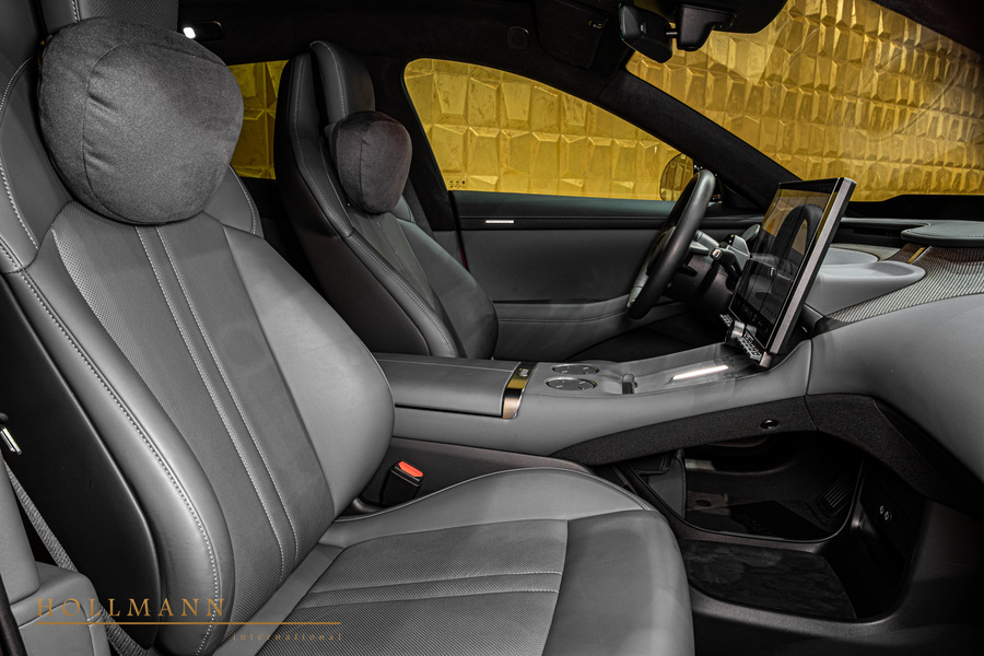 Vehicle view 17