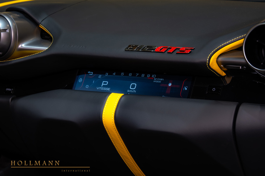 Vehicle view 16