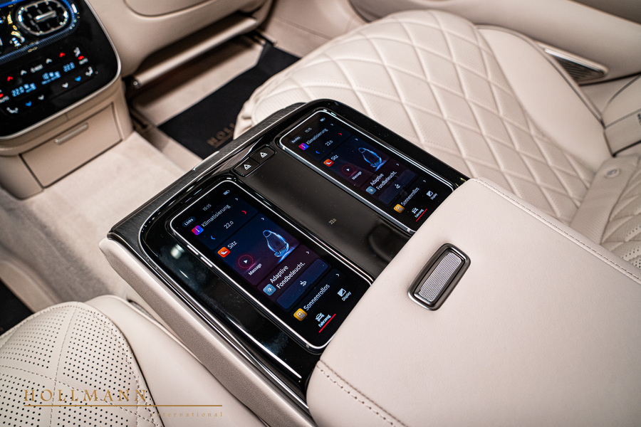 Vehicle view 18