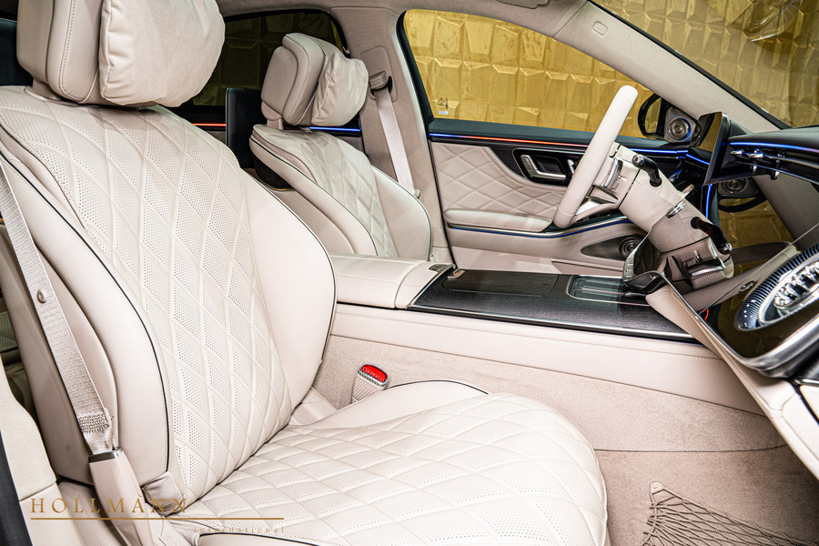 Vehicle view 23