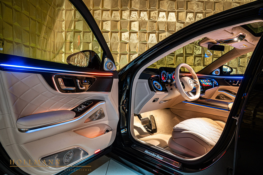 Vehicle view 25