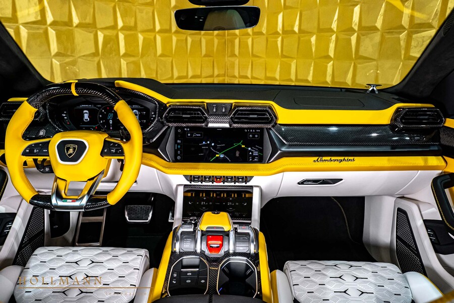 Vehicle view 27