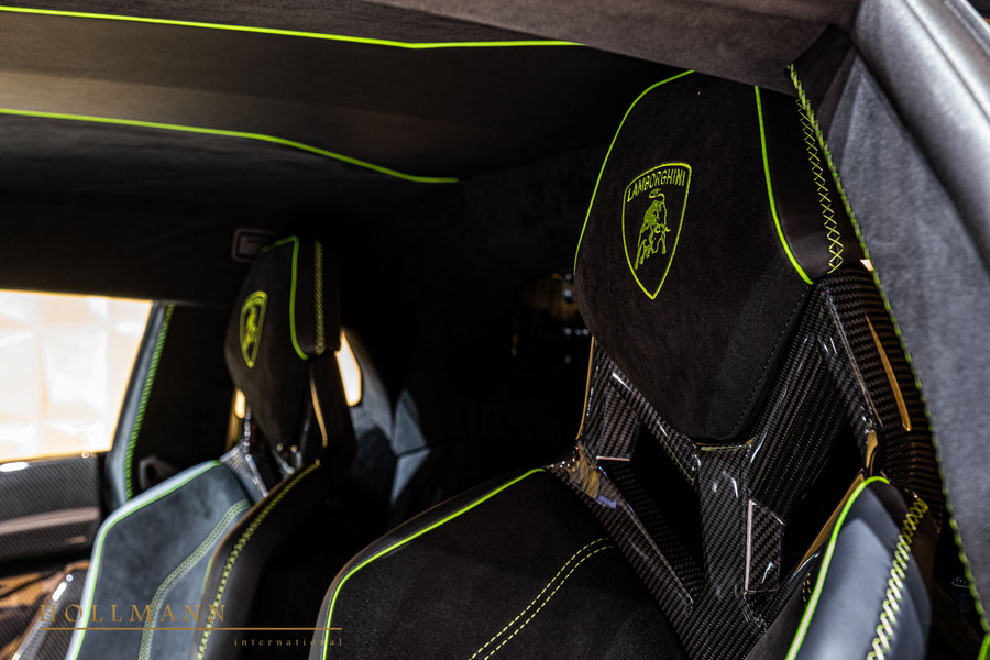 Vehicle view 18