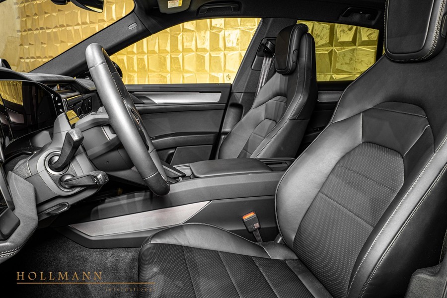 Vehicle view 12