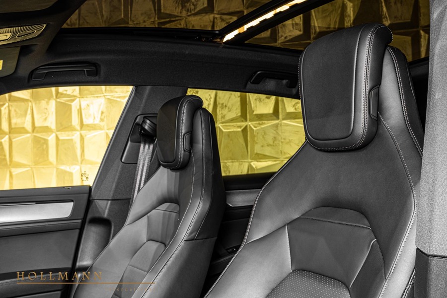 Vehicle view 13