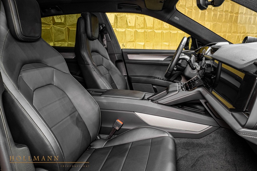 Vehicle view 18