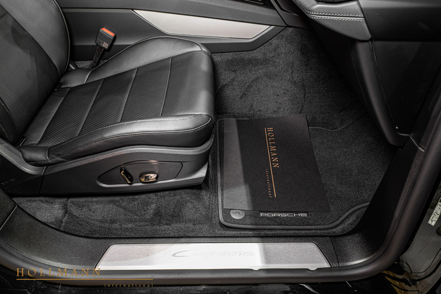 Vehicle view 19