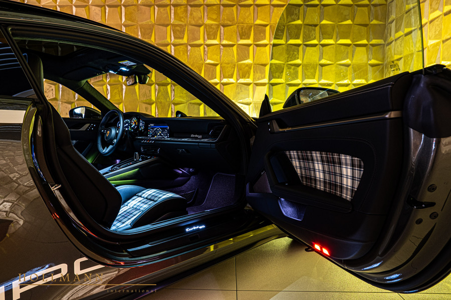 Vehicle view 13