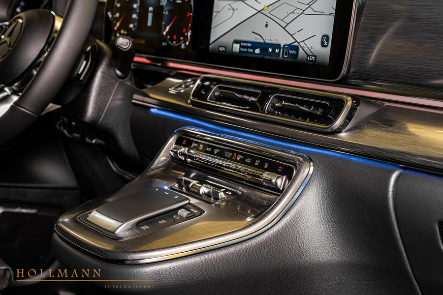 Vehicle view 16
