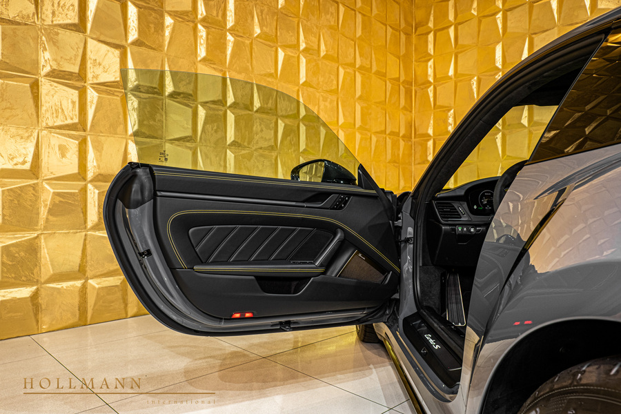 Vehicle view 15