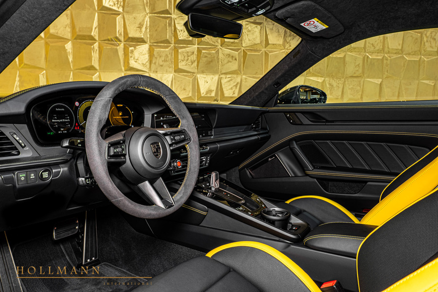 Vehicle view 16
