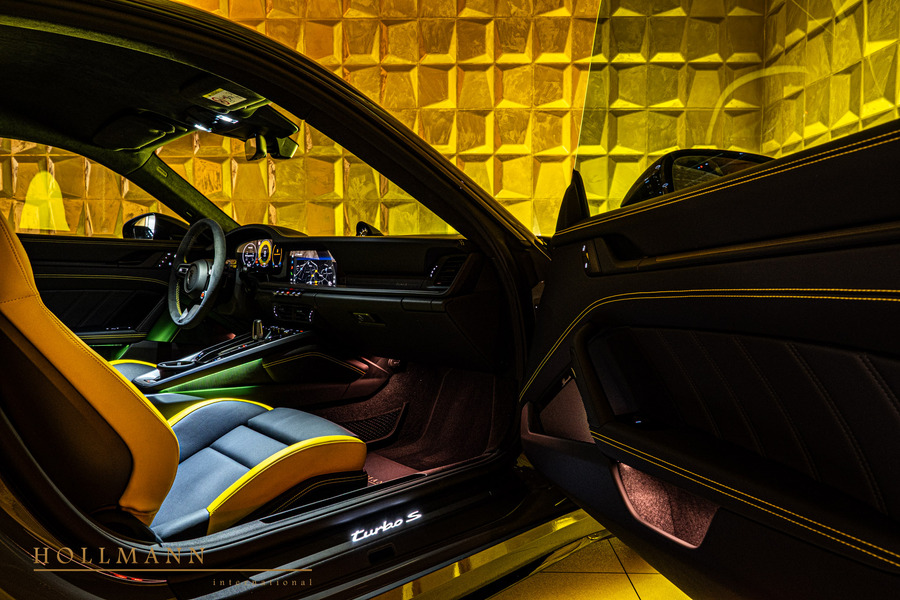 Vehicle view 23