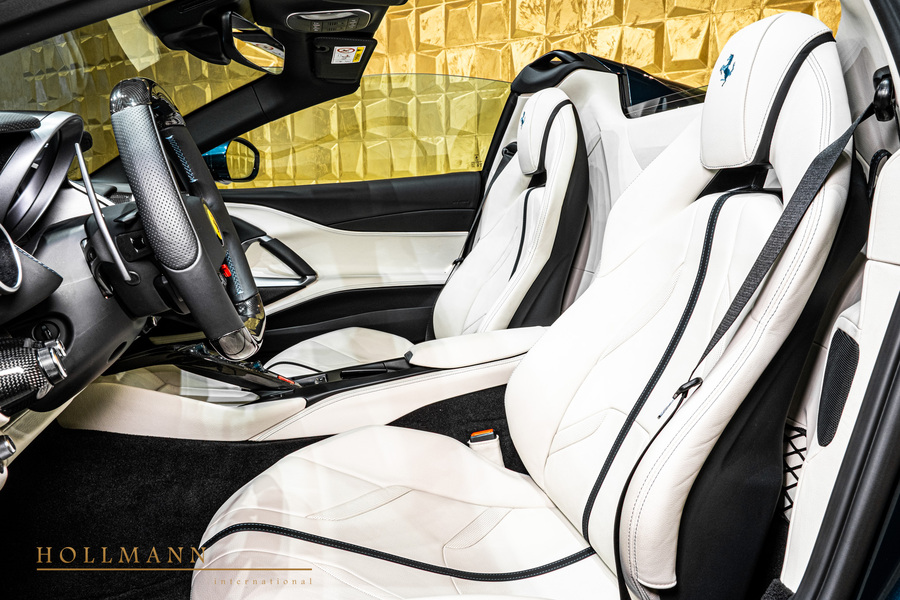 Vehicle view 16