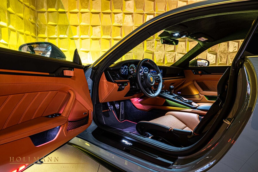 Vehicle view 29