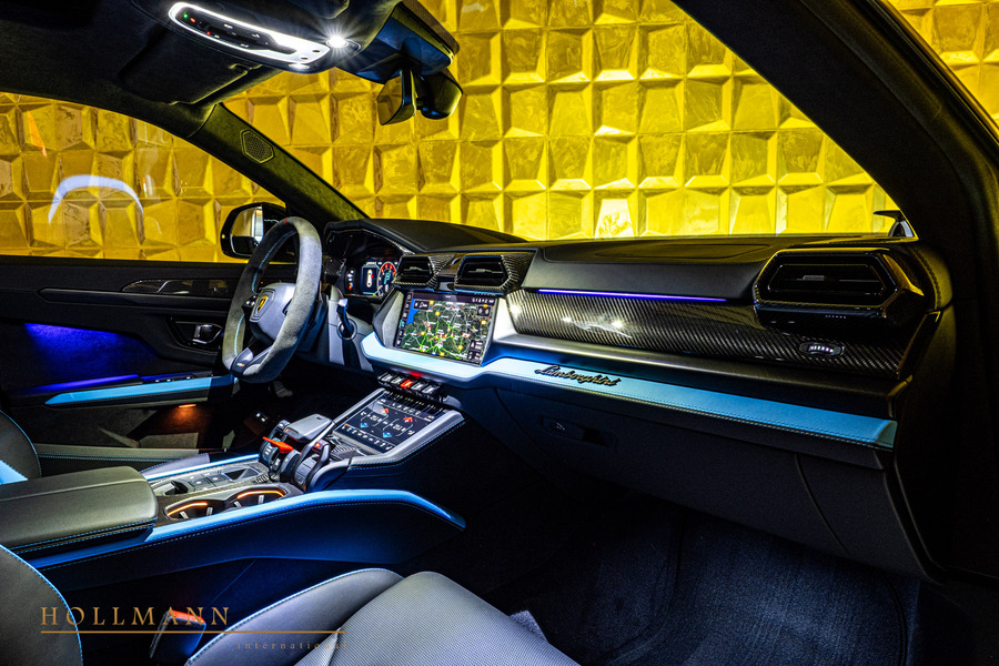 Vehicle view 18