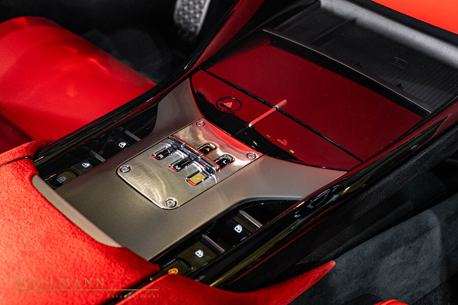 Vehicle view 17